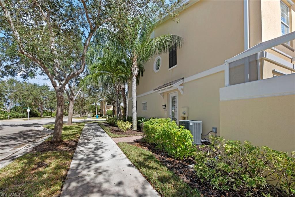 VILLAGE WALK OF BONITA SPRINGS - Residential