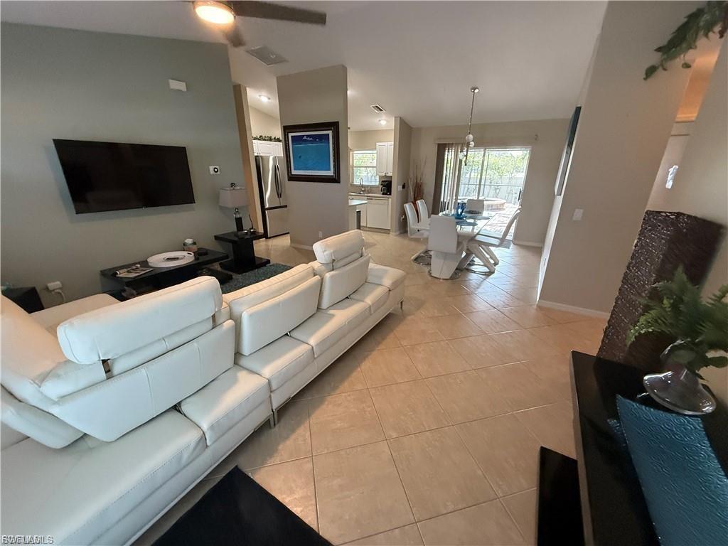 CAPE CORAL - Residential Lease