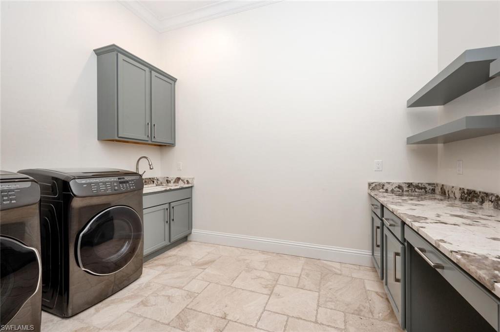 GOLDEN GATE ESTATES - Residential