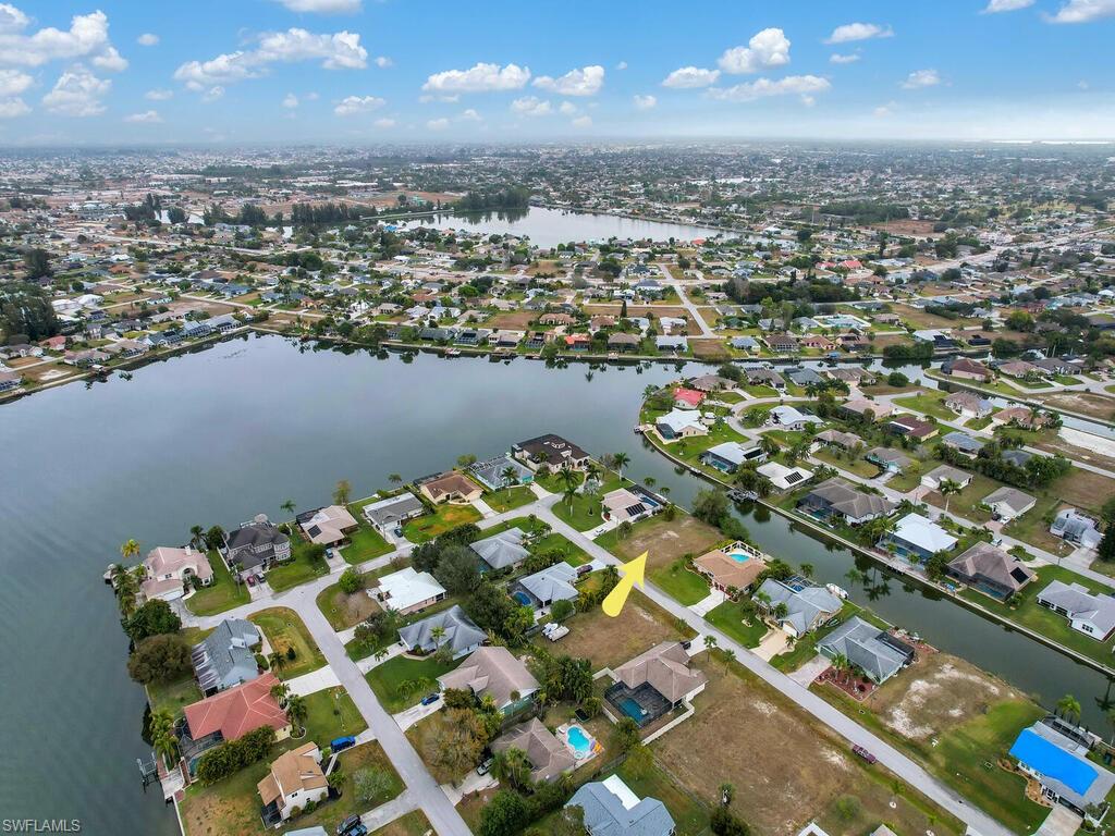 CAPE CORAL - Land