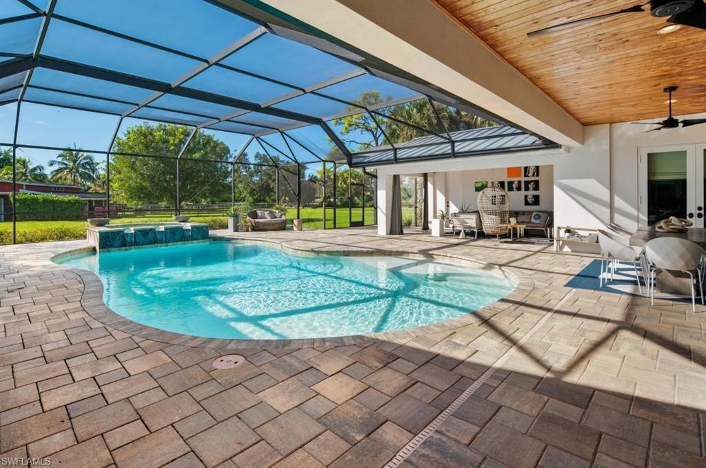 PINE RIDGE - Residential