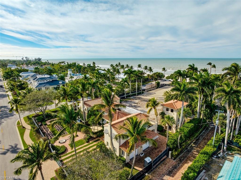 OLDE NAPLES - Land