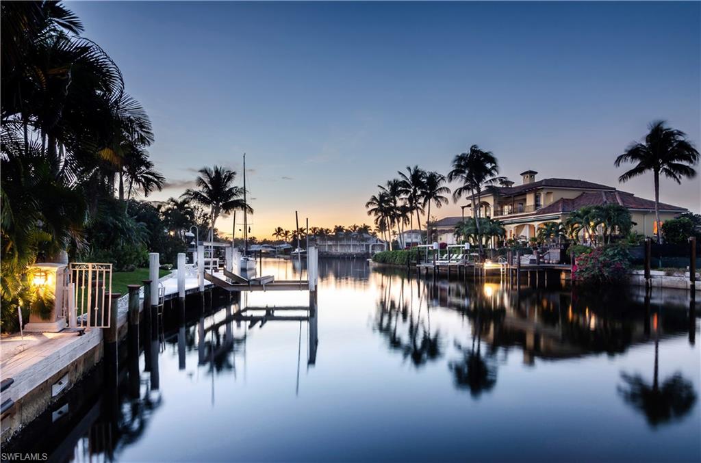 AQUALANE SHORES - Residential