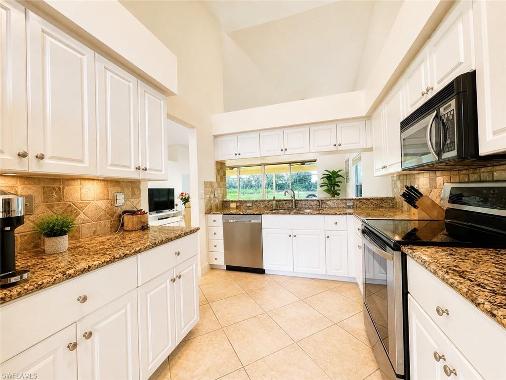 BAY CEDAR - Residential Lease