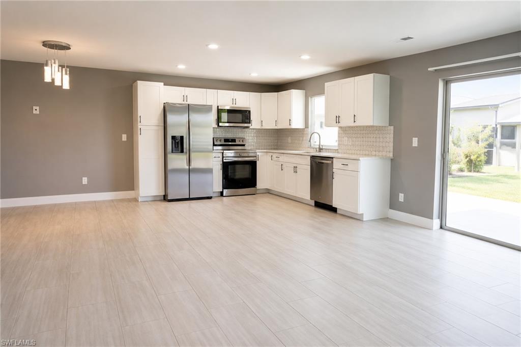 CAPE CORAL - Residential Lease