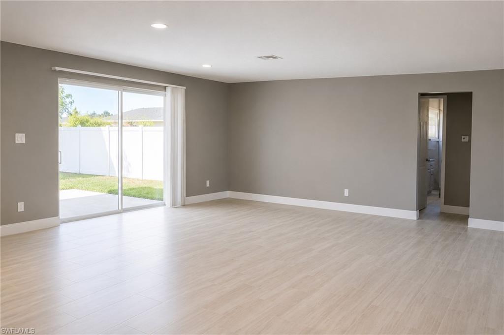 CAPE CORAL - Residential Lease