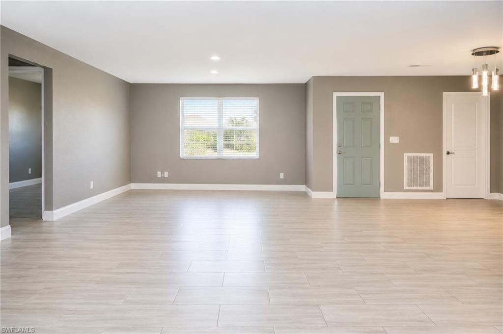 CAPE CORAL - Residential Lease
