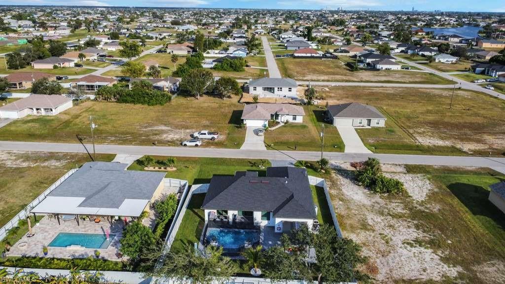 CAPE CORAL - Residential