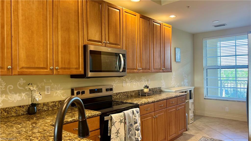 THE RESIDENCES AT LA PIAZZA - Residential