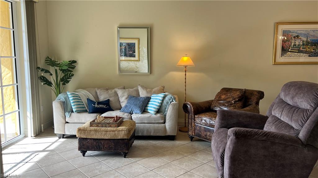 THE RESIDENCES AT LA PIAZZA - Residential