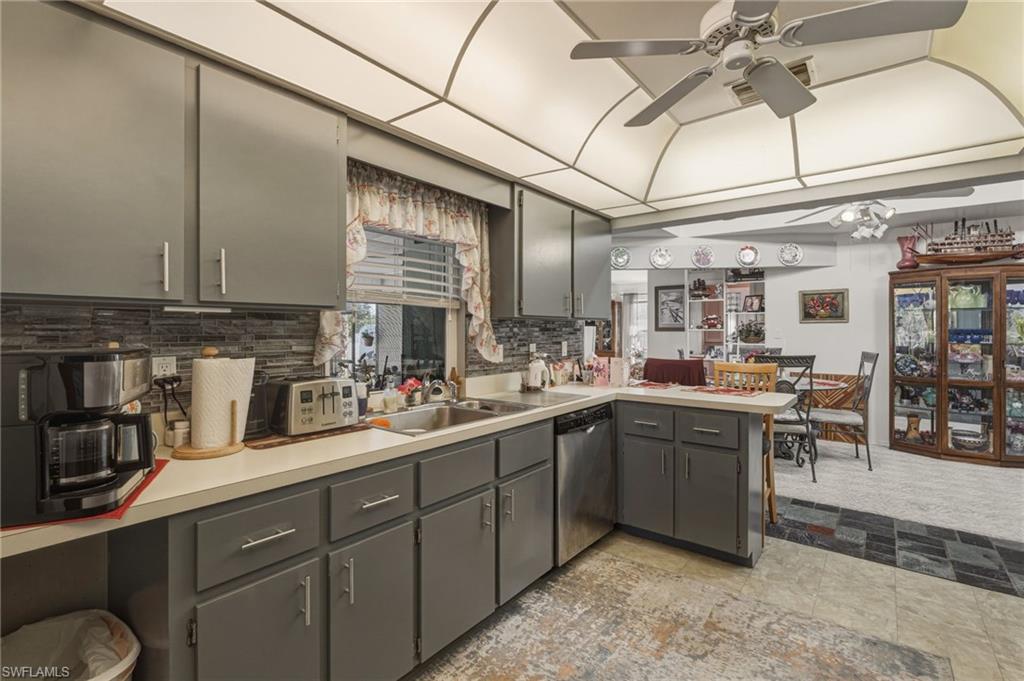 PORT CHARLOTTE - Residential