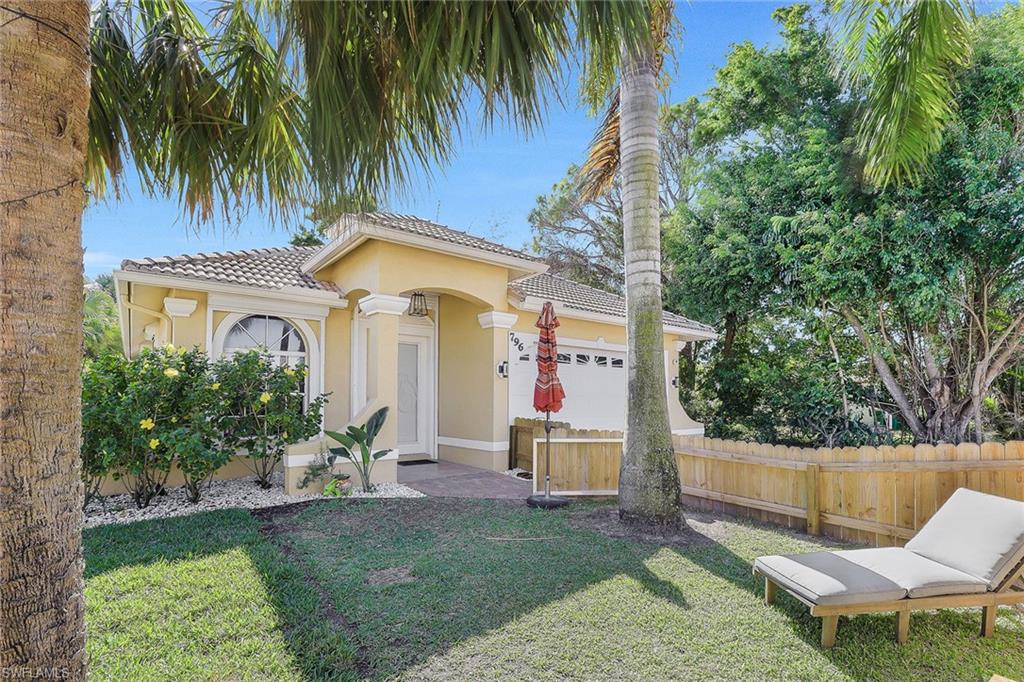 NAPLES PARK - Residential