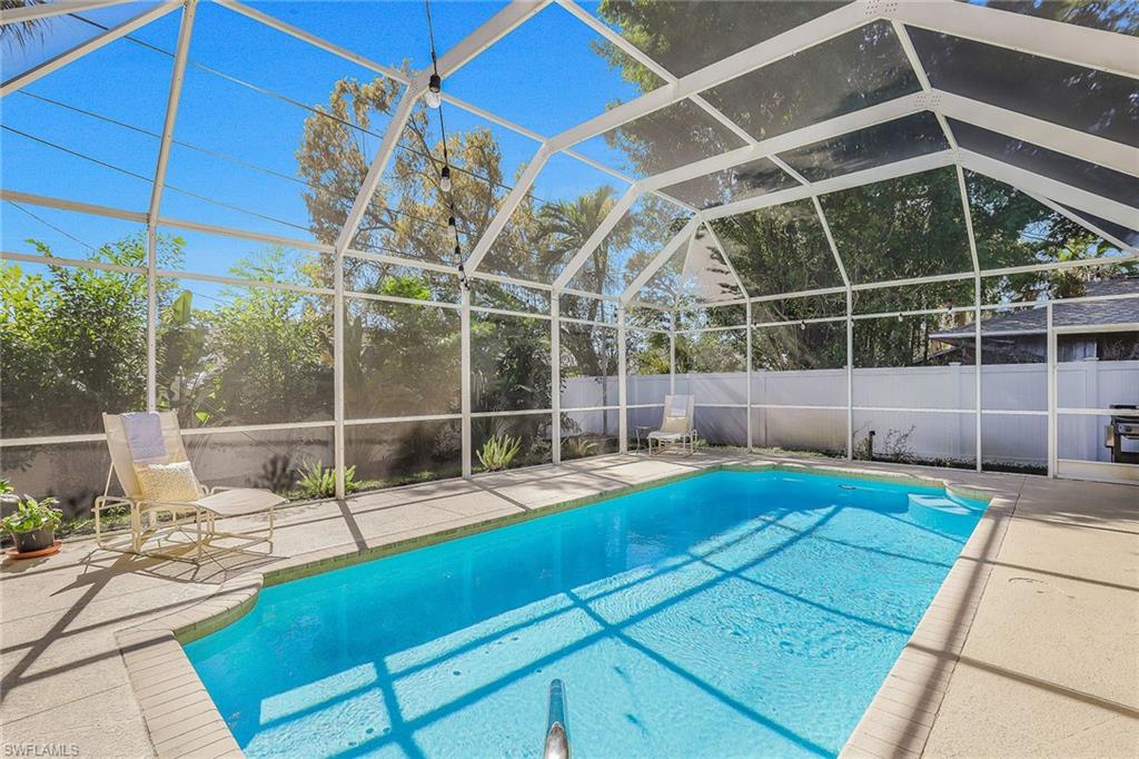 NAPLES PARK - Residential