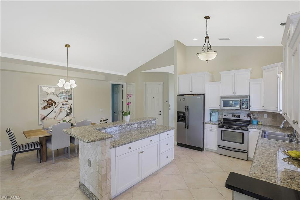 NAPLES PARK - Residential