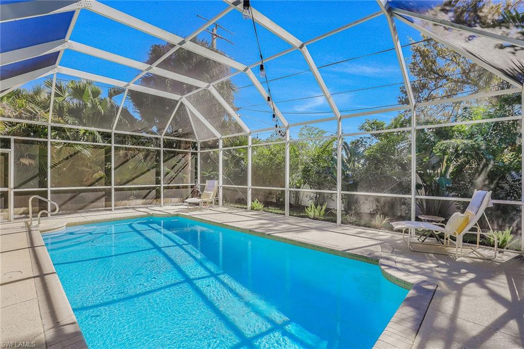 NAPLES PARK - Residential