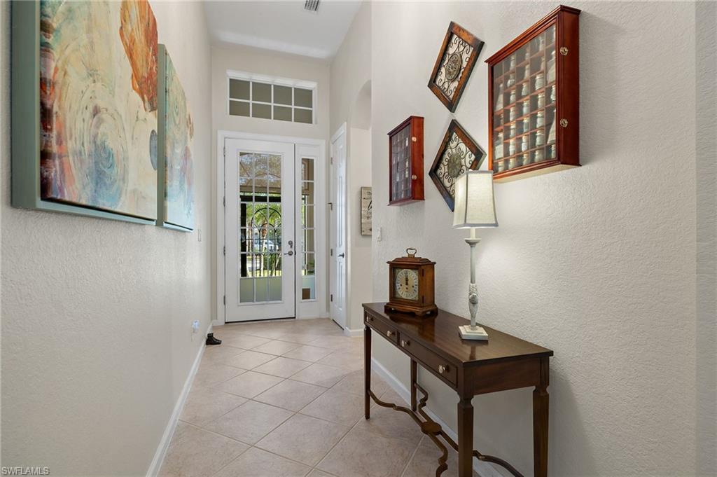 CROWN COLONY - Residential