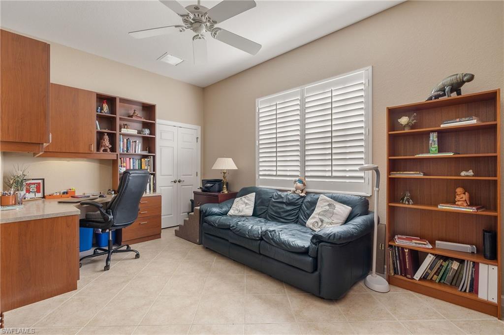 CROWN COLONY - Residential