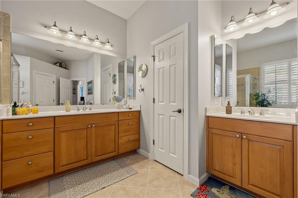 CROWN COLONY - Residential