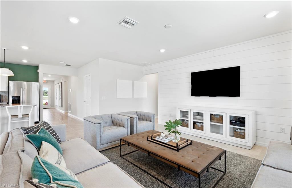 ENCLAVES AT EAGLE LANDING - Residential