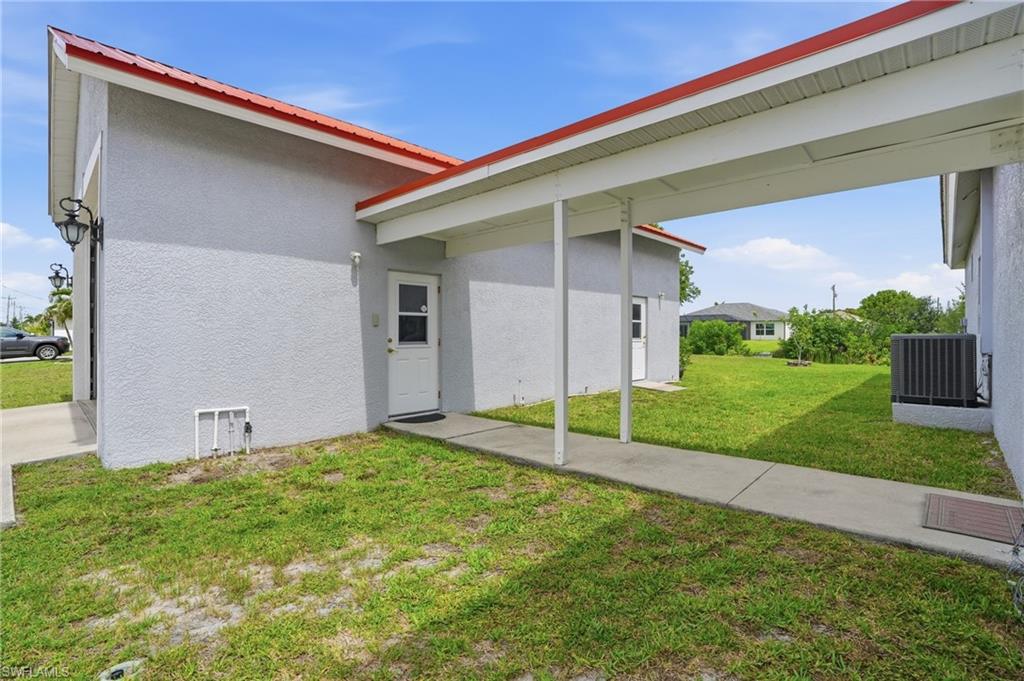 CAPE CORAL - Residential