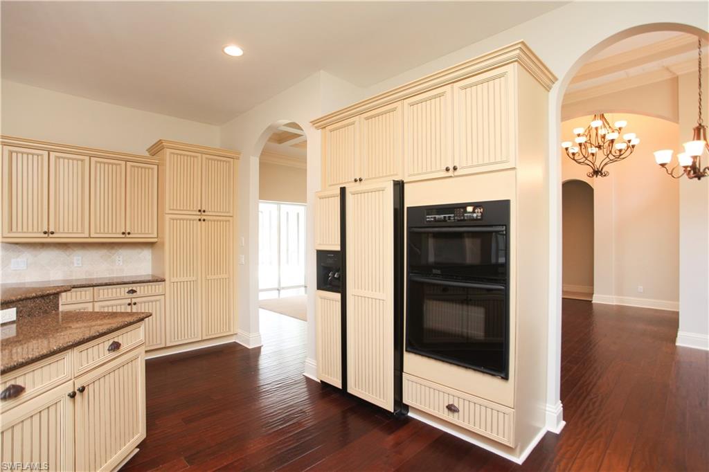 GOLDEN GATE ESTATES - Residential