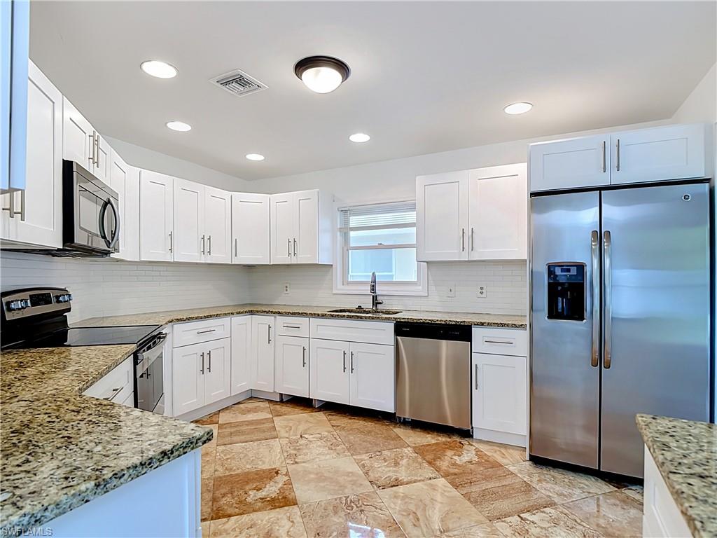EAGLE CREEK COUNTRY CLUB - Residential