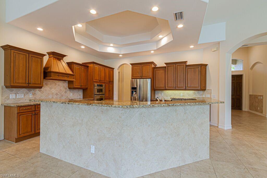 WILSHIRE LAKES - Residential
