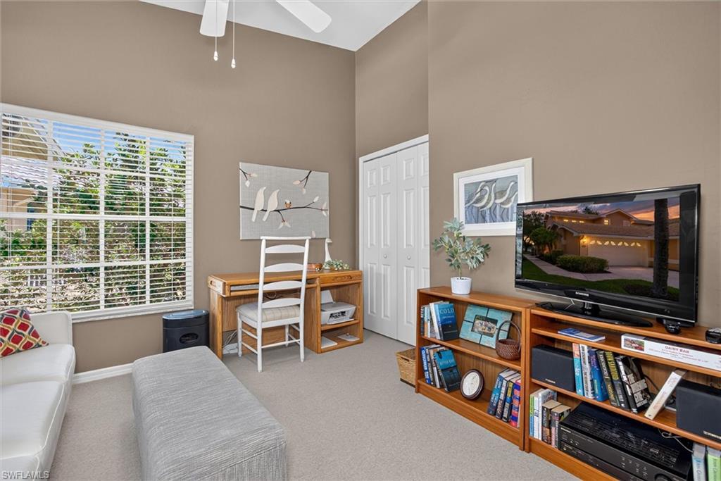 LAKESIDE - Residential