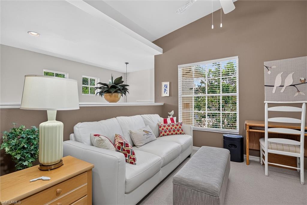 LAKESIDE - Residential