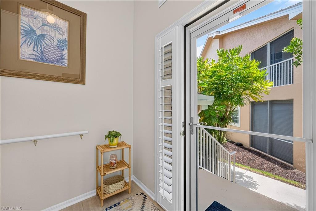 LAKESIDE - Residential