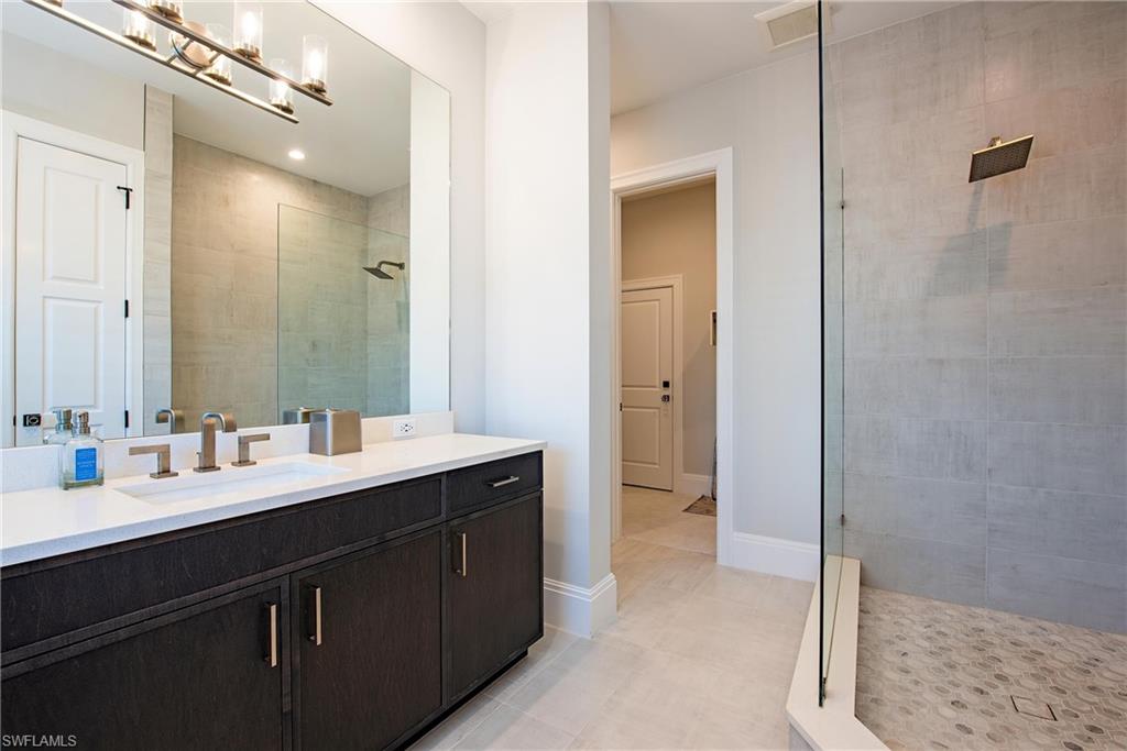 WINDWARD ISLE - Residential