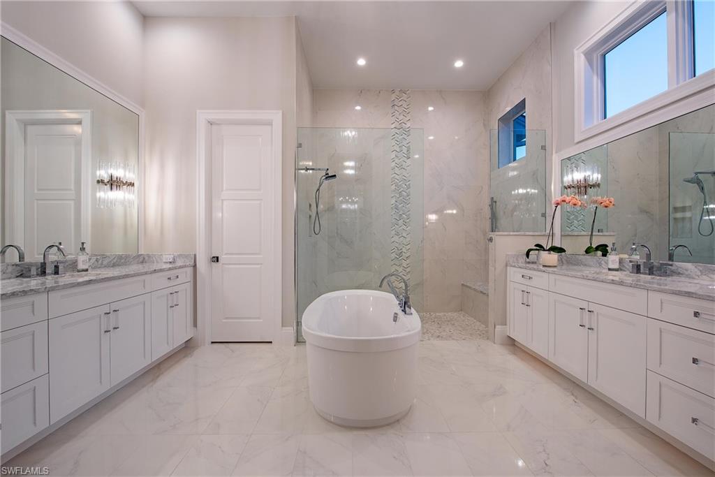 WINDWARD ISLE - Residential