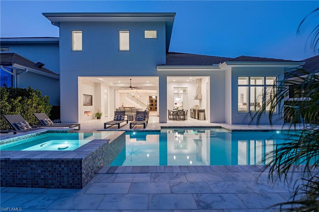 WINDWARD ISLE - Residential