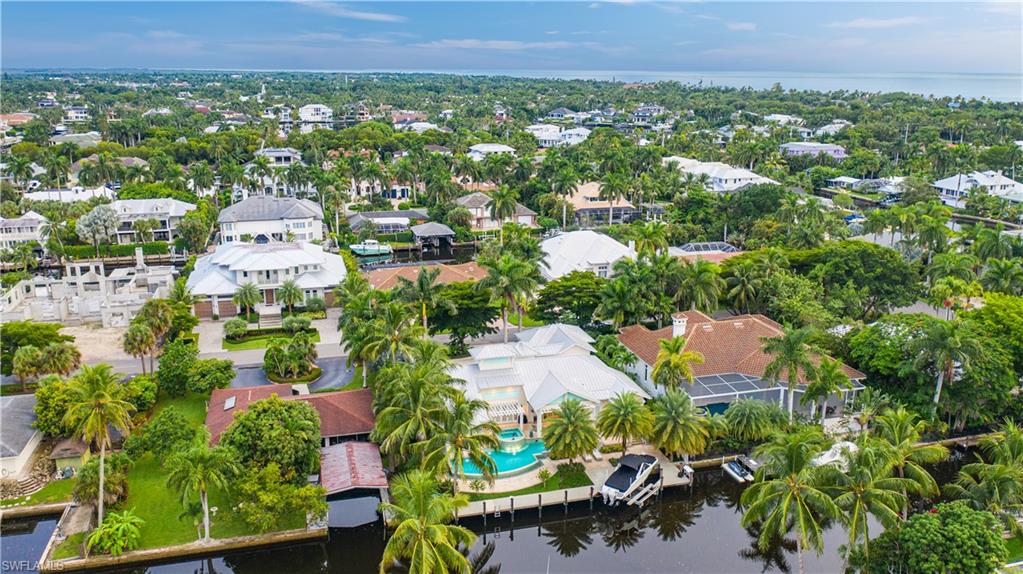 AQUALANE SHORES - Residential