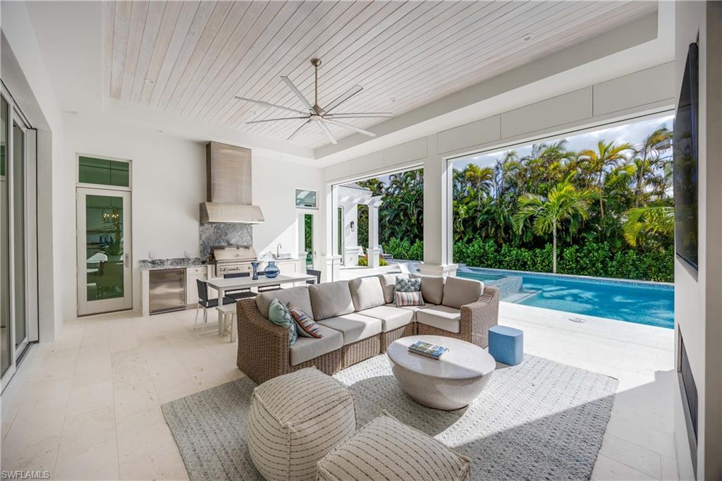 PARK SHORE - Residential
