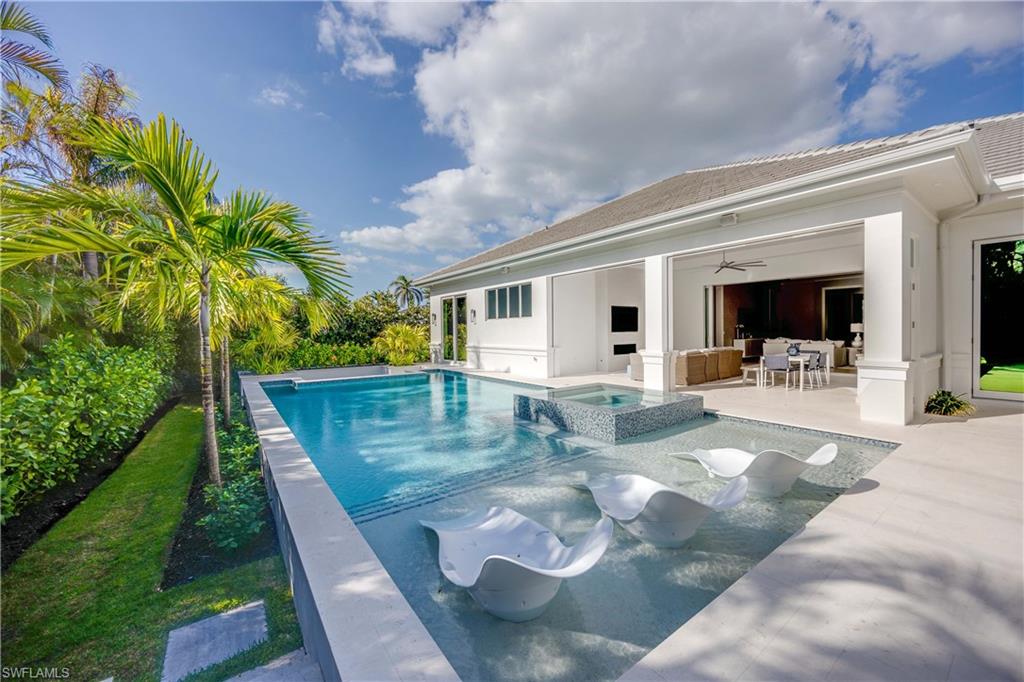 PARK SHORE - Residential