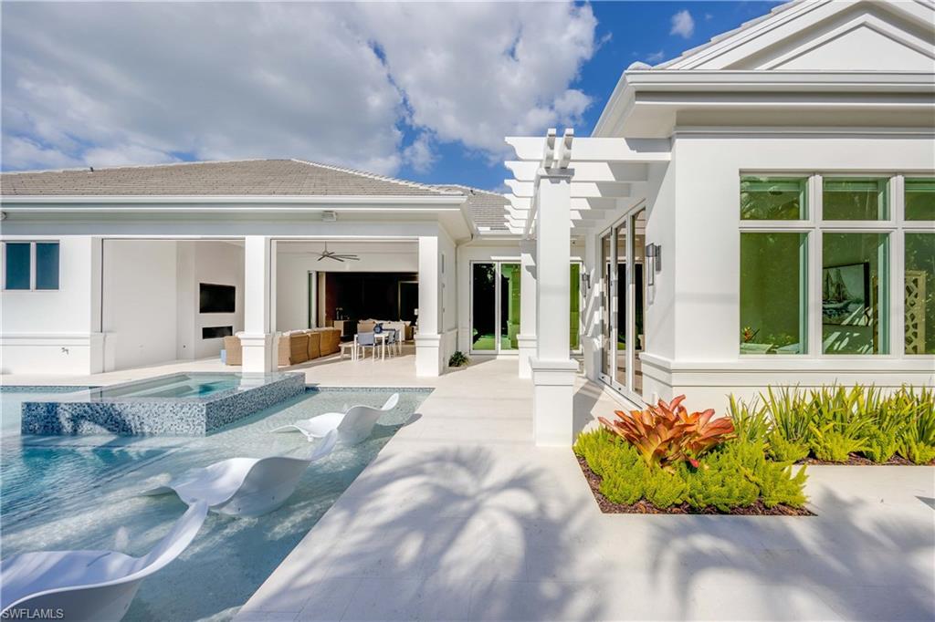 PARK SHORE - Residential