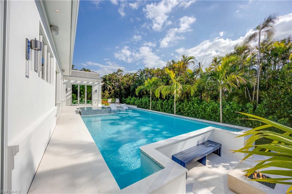 PARK SHORE - Residential