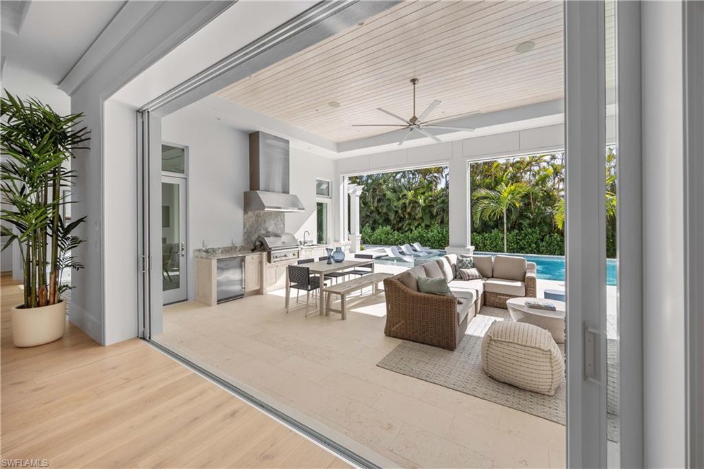 PARK SHORE - Residential