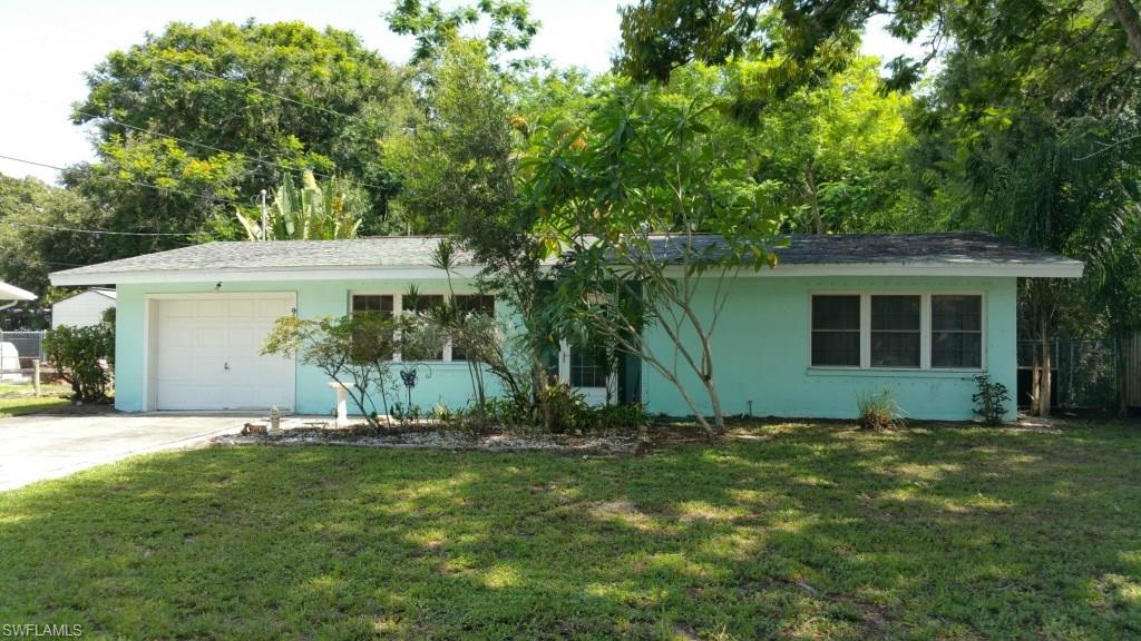THIS CHARMING 3/2 SPLIT PLAN HOME IS NESTLED IN THE SOUGHT AFTER TERRA PALMA NEIGHBORHOOD, JUST OFF MCGREGOR AND COLONIAL.  THE KITCHEN FEATURES UPGRADED CABINETS AS WELL AS GRANITE AND STAINLESS STEEL APPLIANCE. THE LIVING ROOM FEATURES A TUBULAR SKYLIGHT. THE BONUS ROOM IS TILED AND FEATURES A SPLIT-SYSTEM AIR CONDITIONER AS WELL AS DOUBLE FRENCH DOORS OPENING ONTO THE SCREENED IN LANAI. THE ENTIRE BACK YARD IS FENCED IN FOR PRIVACY. THE HVAC AND WATER HEATER WERE REPLACED IN 2012. HOME WARRANTY PLAN INCLUDED.