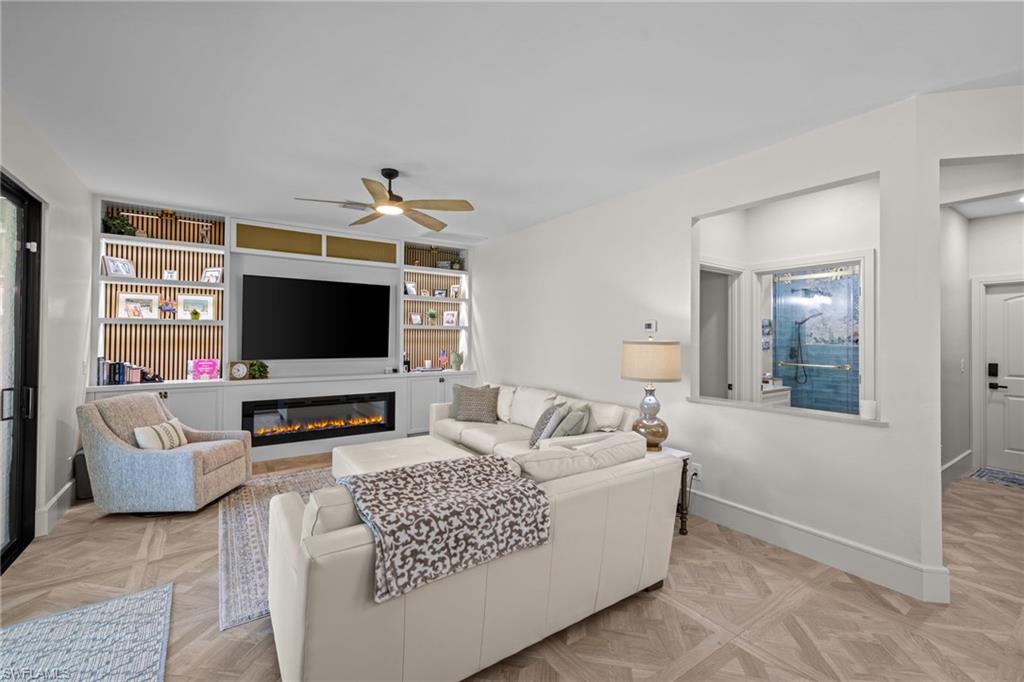 INDIGO LAKES - Residential