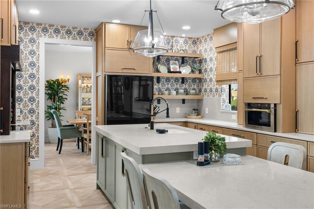 INDIGO LAKES - Residential