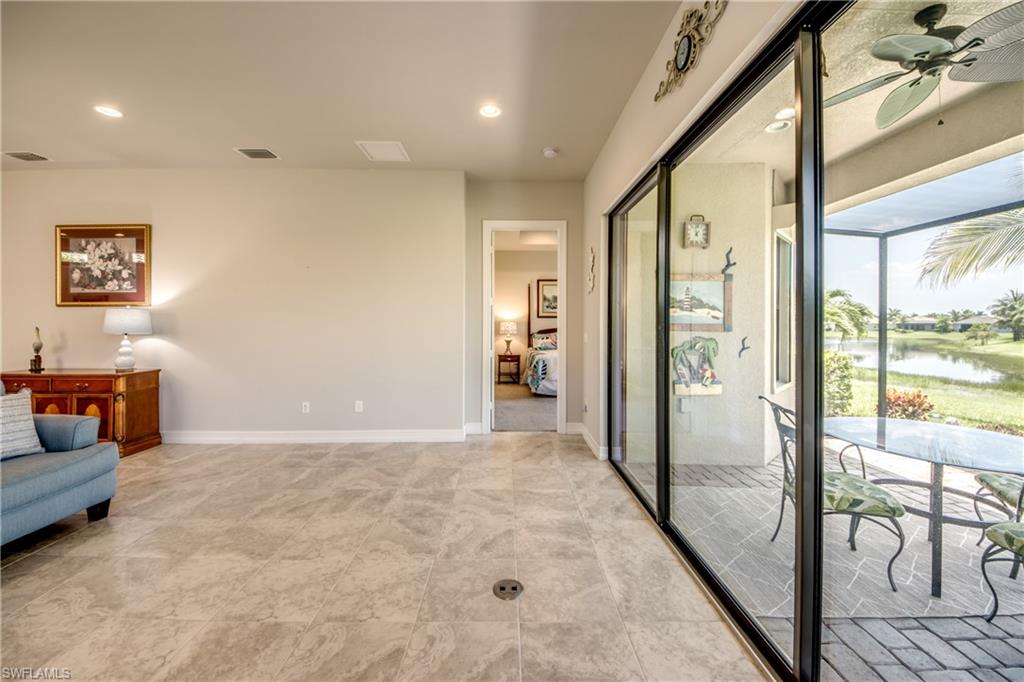 VENETIAN POINTE - Residential