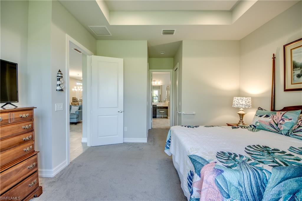 VENETIAN POINTE - Residential