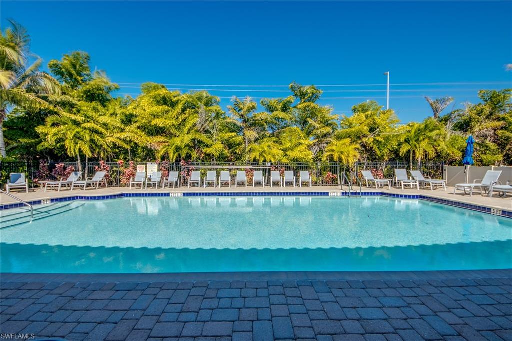 VENETIAN POINTE - Residential