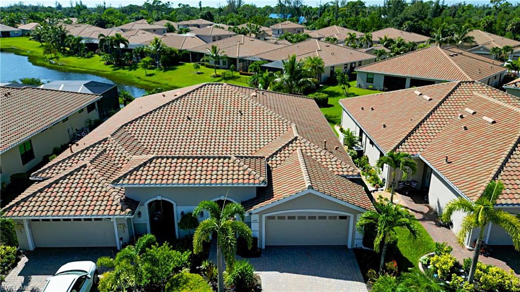 VENETIAN POINTE - Residential
