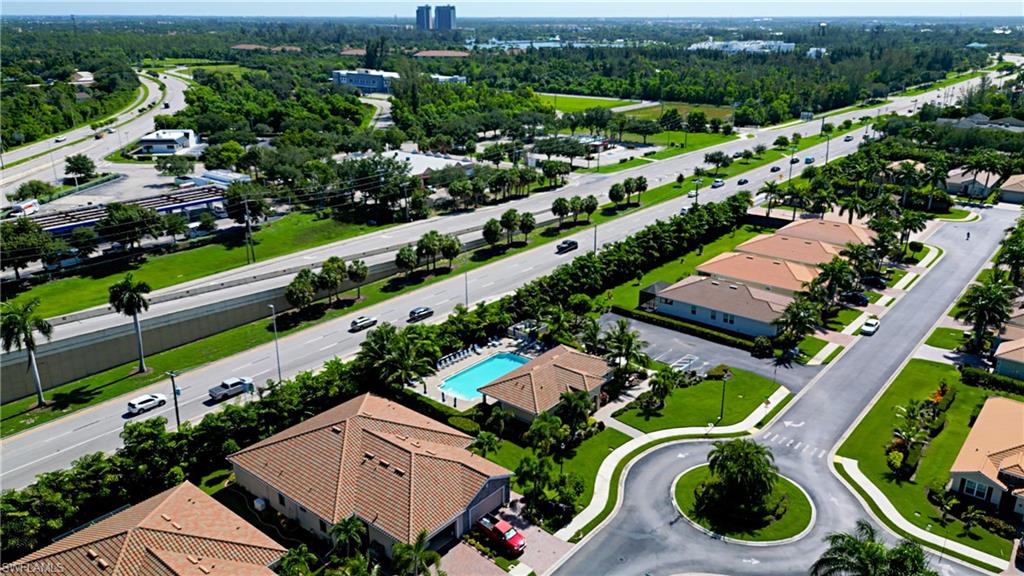 VENETIAN POINTE - Residential