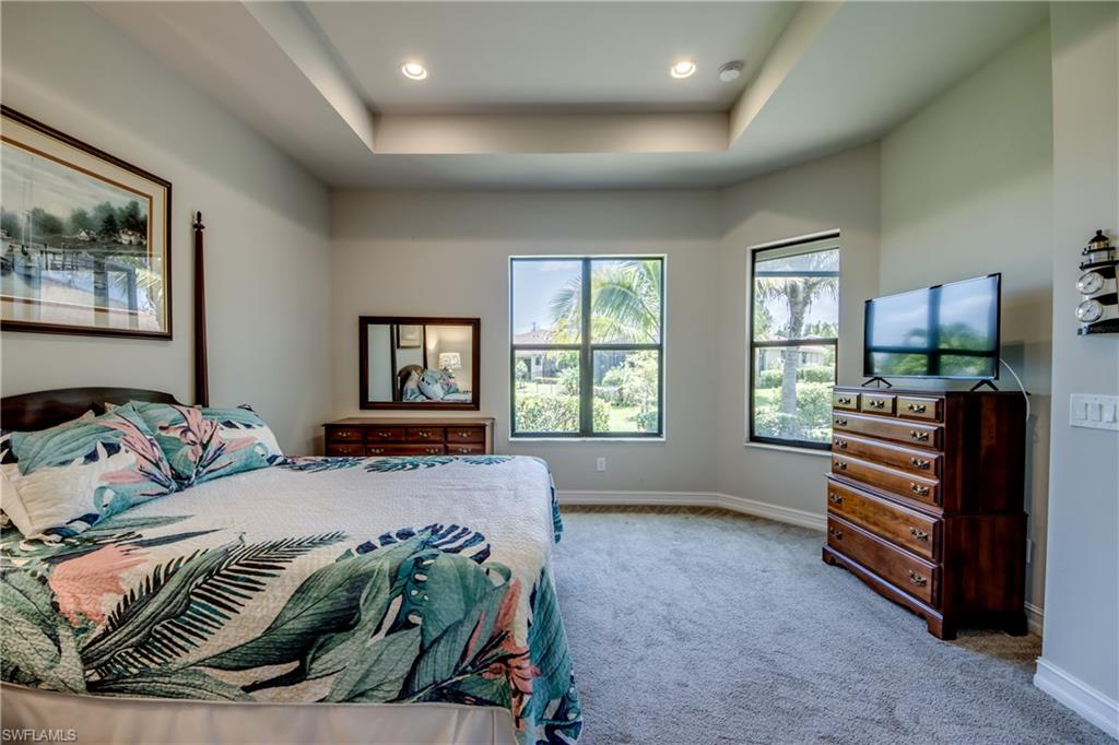 VENETIAN POINTE - Residential