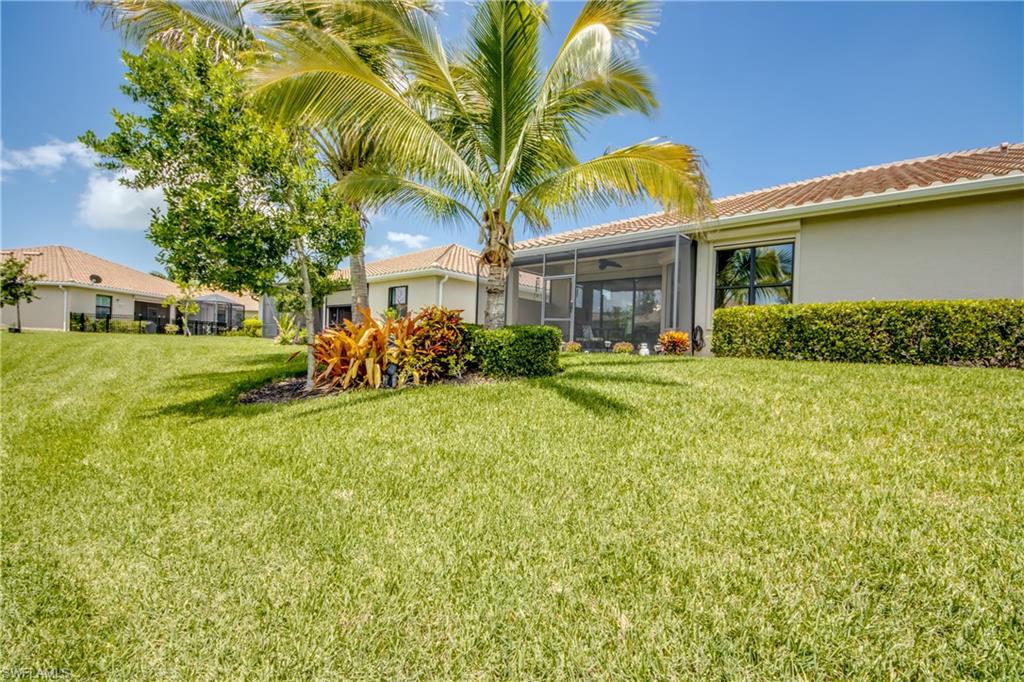 VENETIAN POINTE - Residential