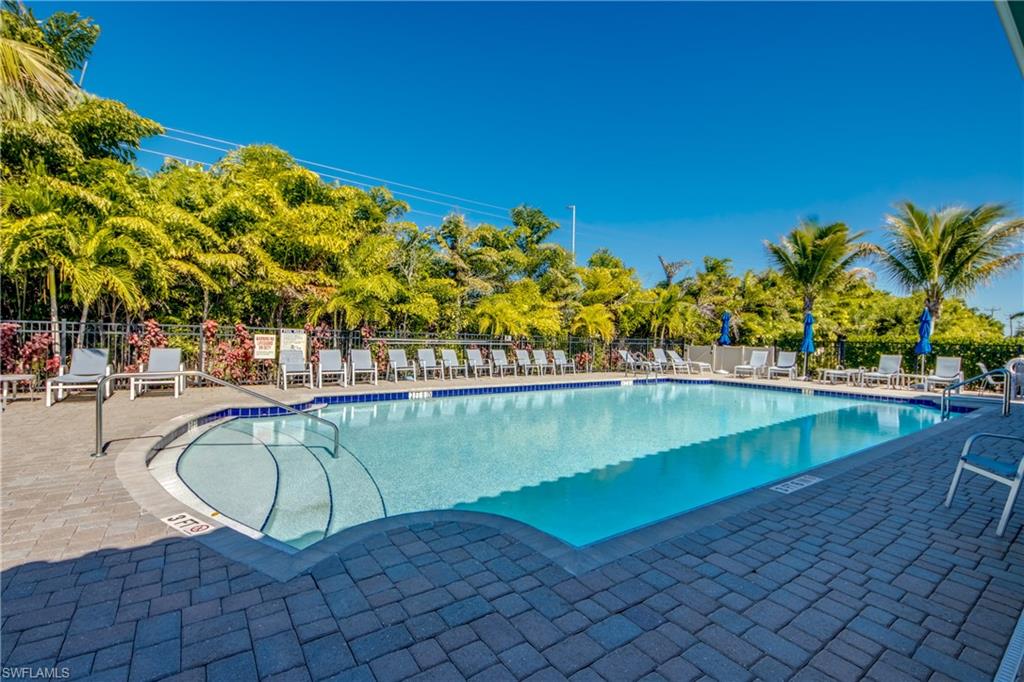 VENETIAN POINTE - Residential